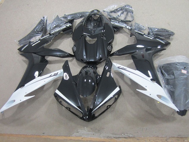 Best 2004-2006 Black White Yamaha YZF R1 Motor Bike Fairings Best 2004-2006 Black White Yamaha YZF R1 Motor Bike Fairings